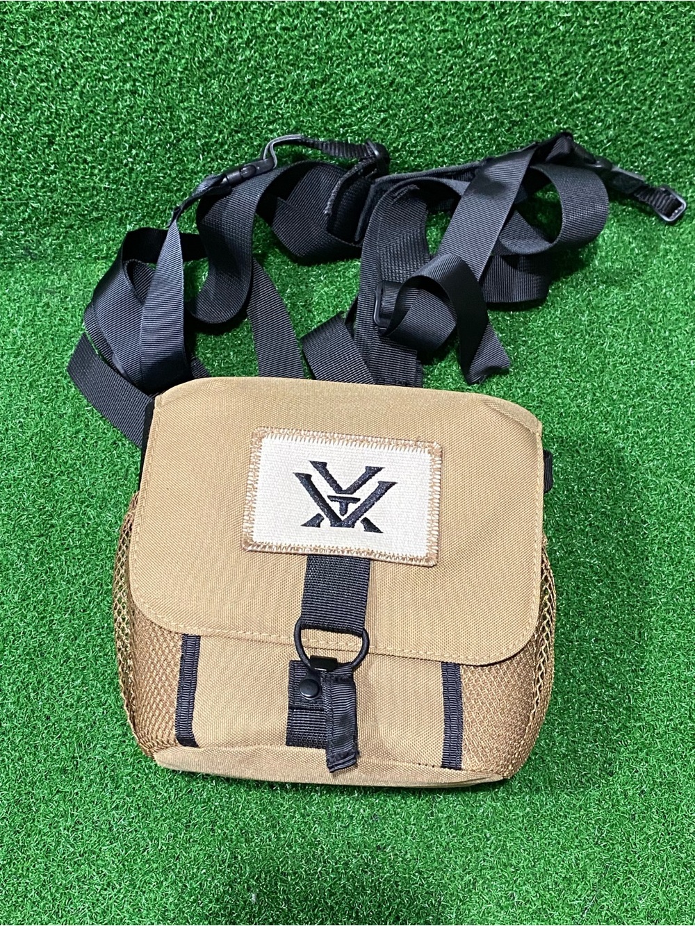 Vortex Optics GlassPak Binocular Harness 7”x7”
Jul 026)